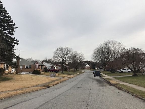 4th image of 418 Pastell Ln