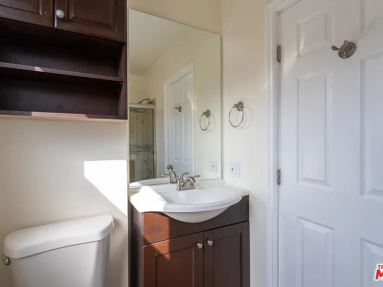 200 W Palmer Ave #C — Photo 16