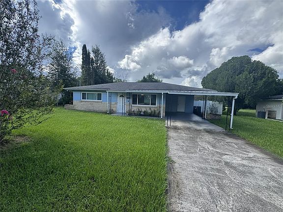 2nd image of 21570 SW RAINTREE STREET