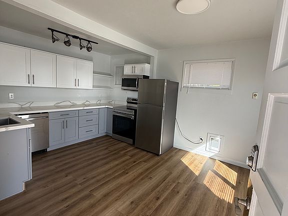 4th image of 2108 117th Ave NE APT A