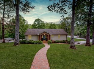 502 S Willow Way, Kuttawa, KY 42055