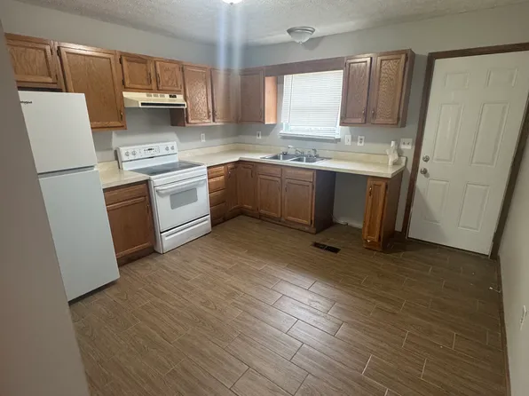 111 Lock St #2, Nitro, WV 25143