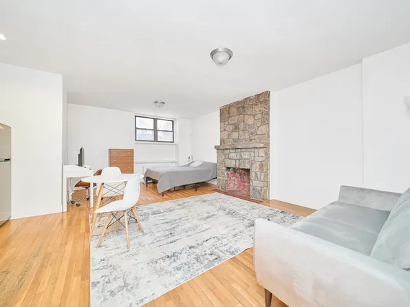 274 West 71st Street image 2 of 7