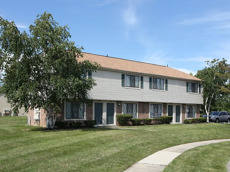 THE WILLOWS APARTMENT COMMUNITY — Photo 5