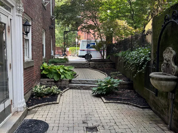 16 Chauncy St APT H, Cambridge, MA 02138