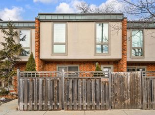 604 W Armitage Ave, Chicago, IL