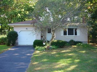 155 Maple St, Medford, NY 11763