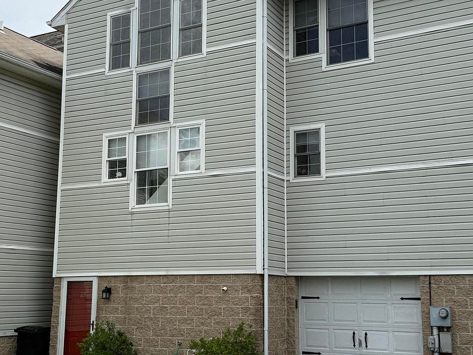 1st image of 22 Allenberry Dr
