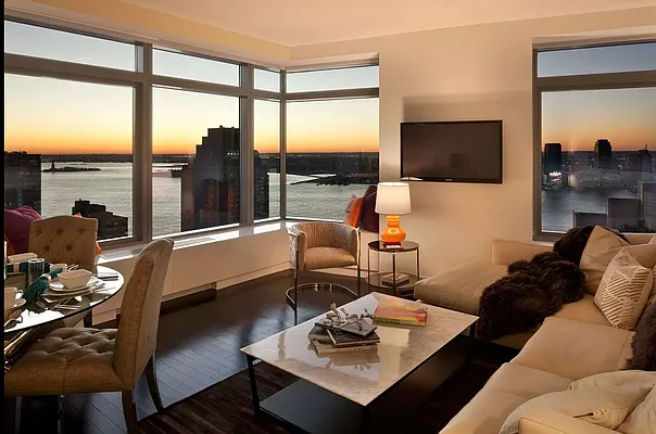 Rented by Carini Group | media 17