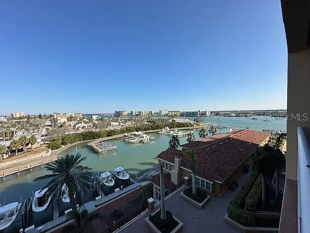 521 Mandalay Ave #704 — Photo 42