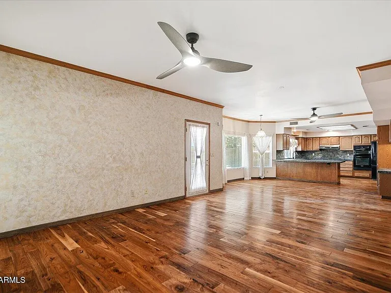 2157 E Alameda Dr — Photo 22