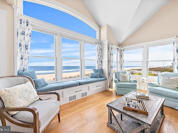 4th image of 1817 N Ocean Ave