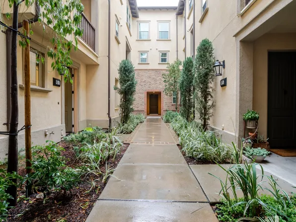 863 Iris Way Unit B, Azusa, CA 91702