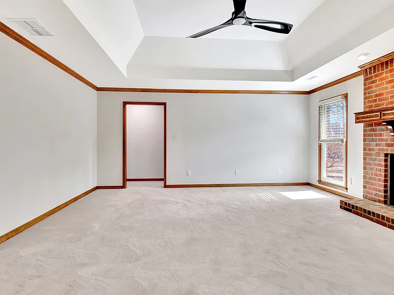 401 Tenterden Curv — Photo 17
