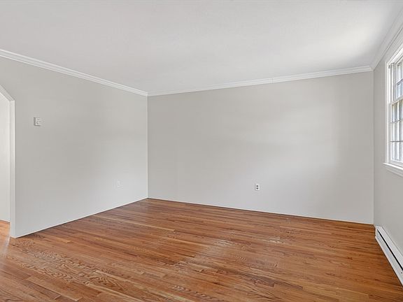 4th image of 15 Cannongate Rd APT 34