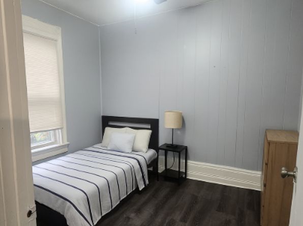 324 Riverside Ave #2