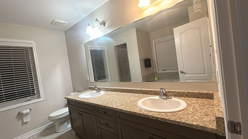 Brampton Townhouse for rent - 4 Bedrooms — photo 15