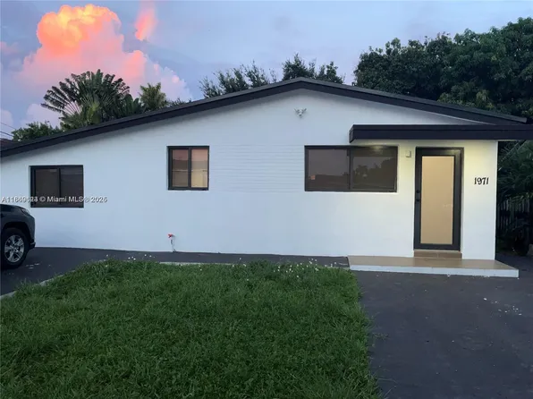 1971 W 2nd Ave, Hialeah, FL 33010