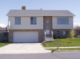 1208 N 750 W, Clinton, UT 84015