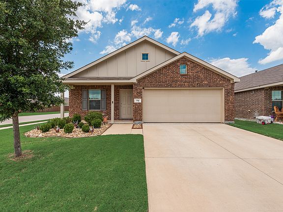 5th image of 712 Odlozil Ln