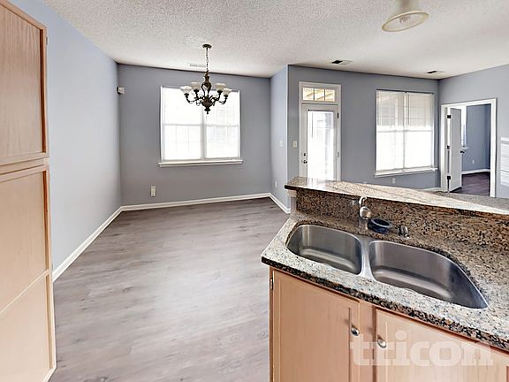 5th image of 3846 Tioga Ln