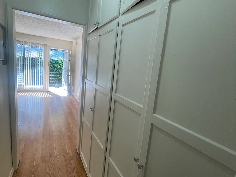 1607 N Harvard Blvd #3 — Photo 7