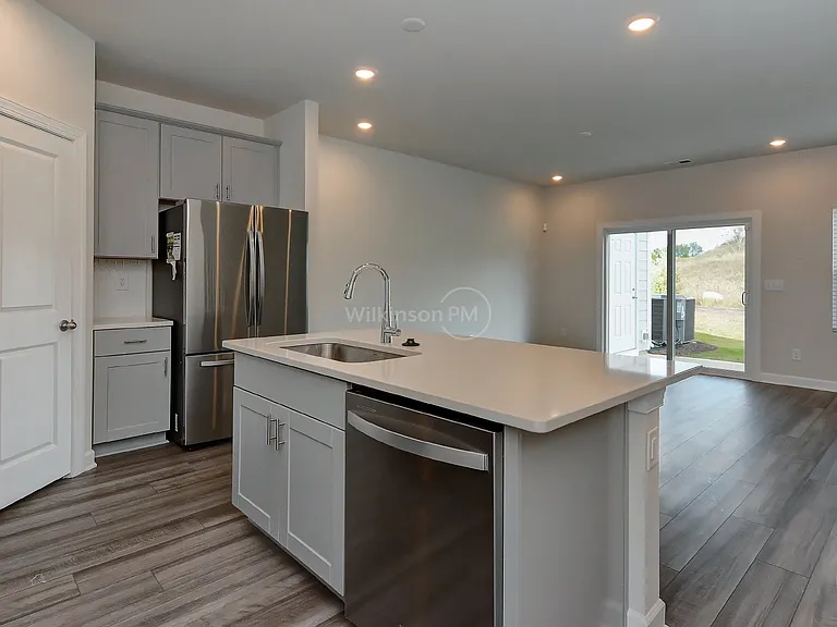 4050 County Down Ave — Photo 10