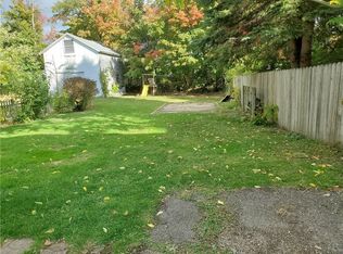 12 Poplar St, North East, PA