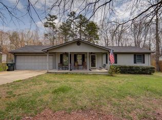 3495 Lakeside Ln, Cumming, GA 30040