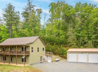 102 Waleska Ln, Ellijay, GA 30540