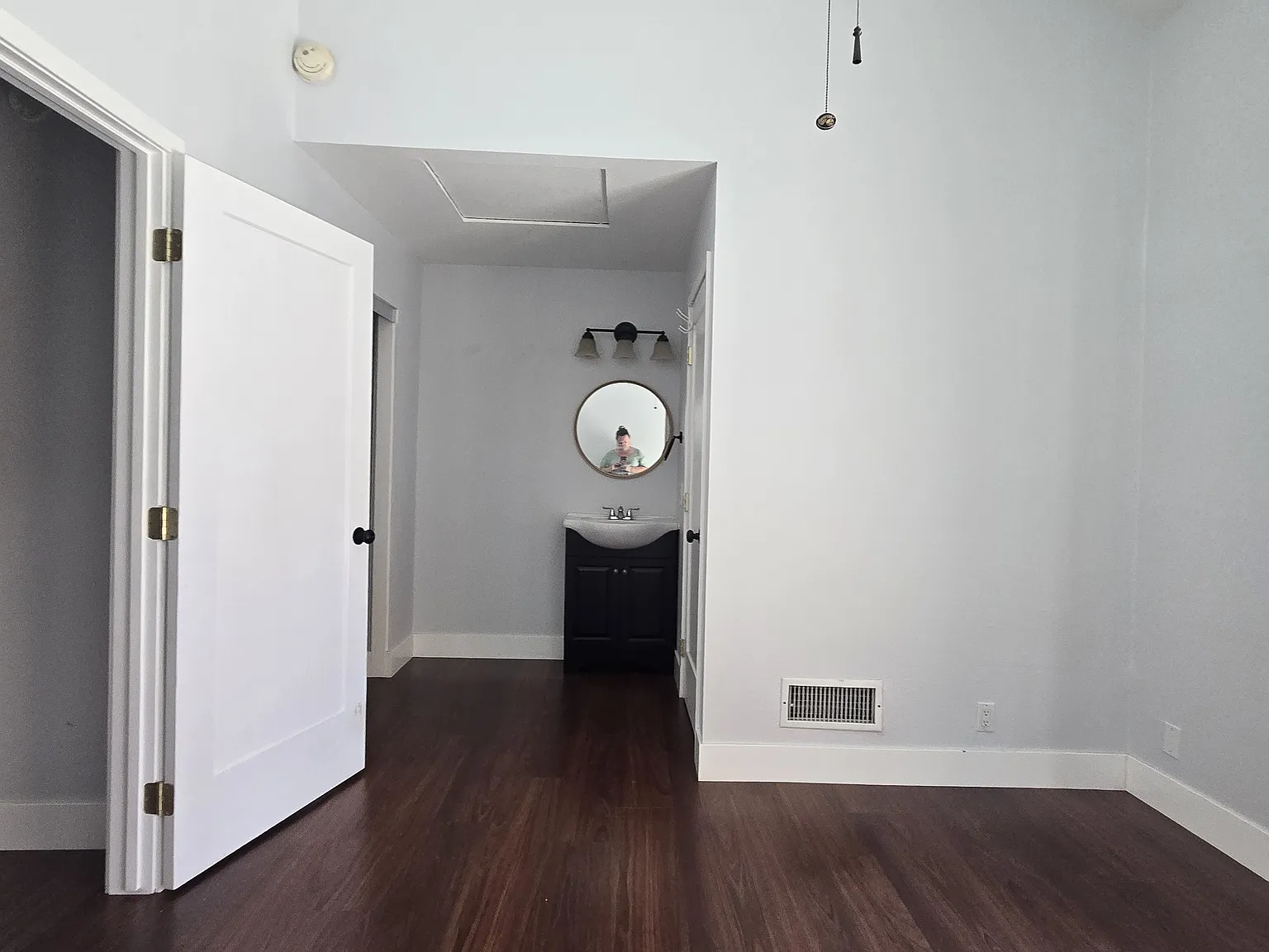 2 bed, 980 sqft, $3,500 — Photo 2