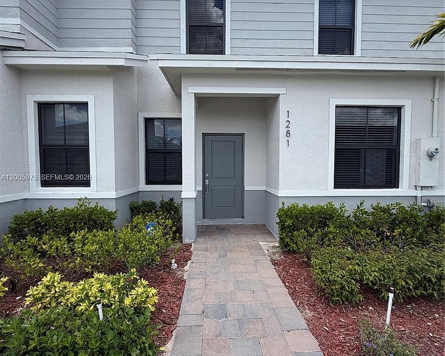 1st image of 1281 NE 3rd Ave #1281