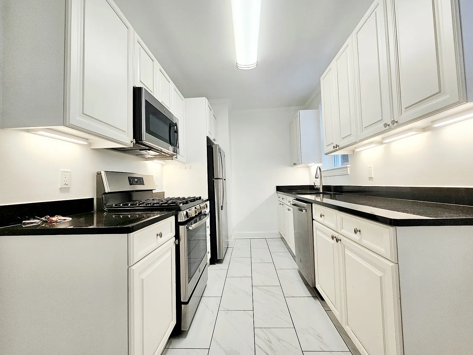 39 Auburn St — Photo 2