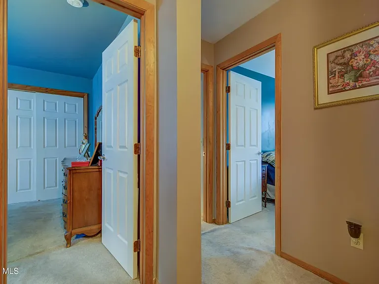 32 Richmond St #2 — Photo 16