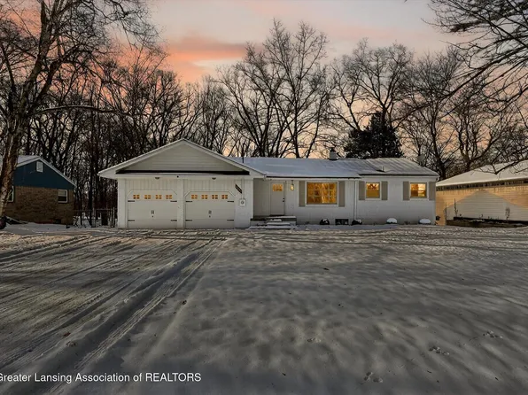 5581 Woodville Rd, Haslett, MI 48840