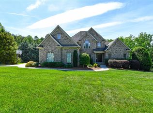 5102 Acorn Forest Rd, Greensboro, NC 27410