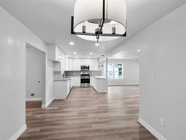 524 Dunnam Ave — Photo 19