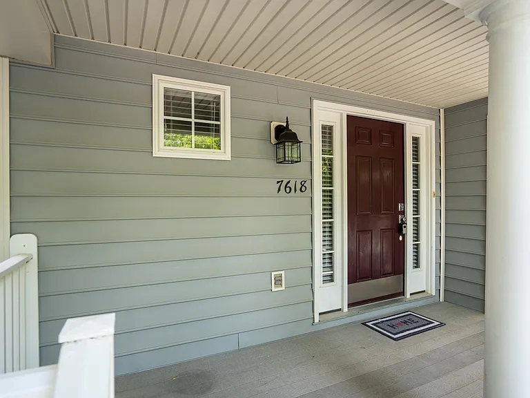 7618 Leveson Way — Photo 4
