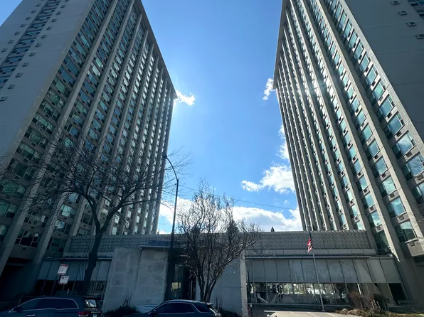 3600 N Lake Shore Dr APT 1624, Chicago, IL 60613