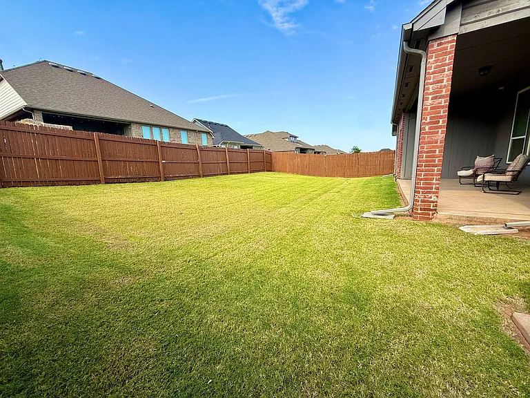 706 Sedona Dr — Photo 25