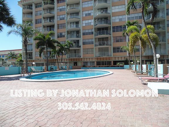 3rd image of 16740 NE 9th Ave APT 402