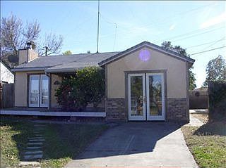 1st image of 3660 Lowry Dr