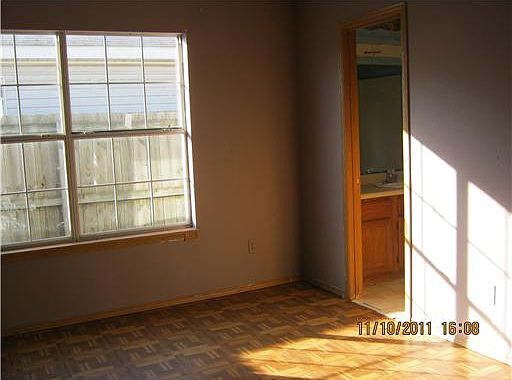 5th image of 505 Forest Dr