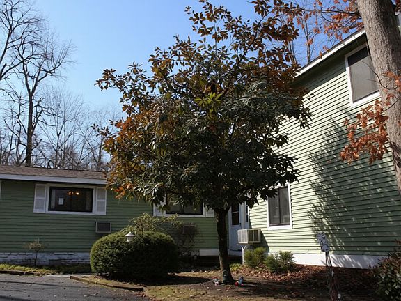 4th image of 246 Old River Rd