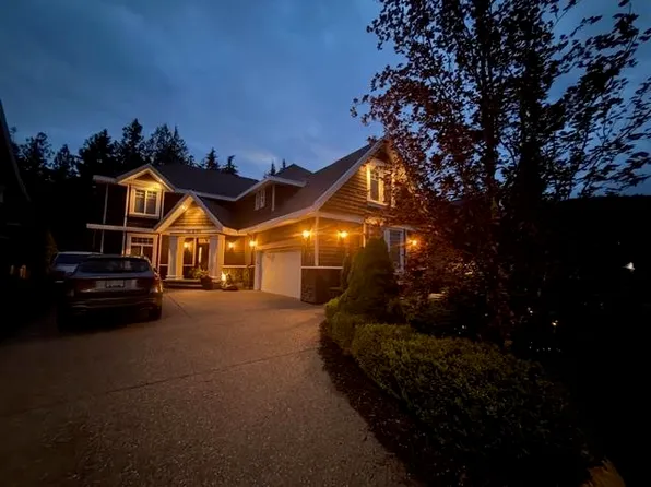 1012 Jay Cres, Squamish, BC V8B 0P2