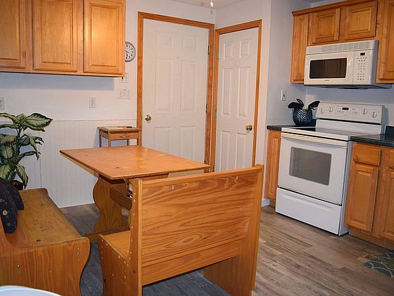 5th image of 7 Smith Ave