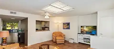 4 San Sebastian Dr — Photo 8