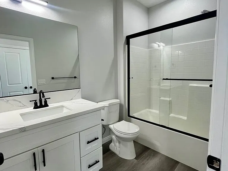 9223 Cypress Ave Fontana, CA 92335 — Photo 17