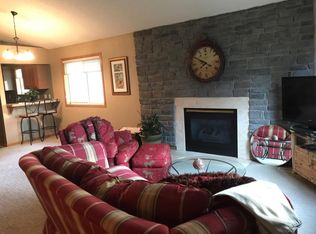 2863 Devonshire Pl, Woodbury, MN 55125