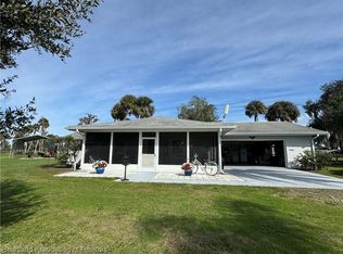 340 Meadow Ln, Lorida, FL 33857